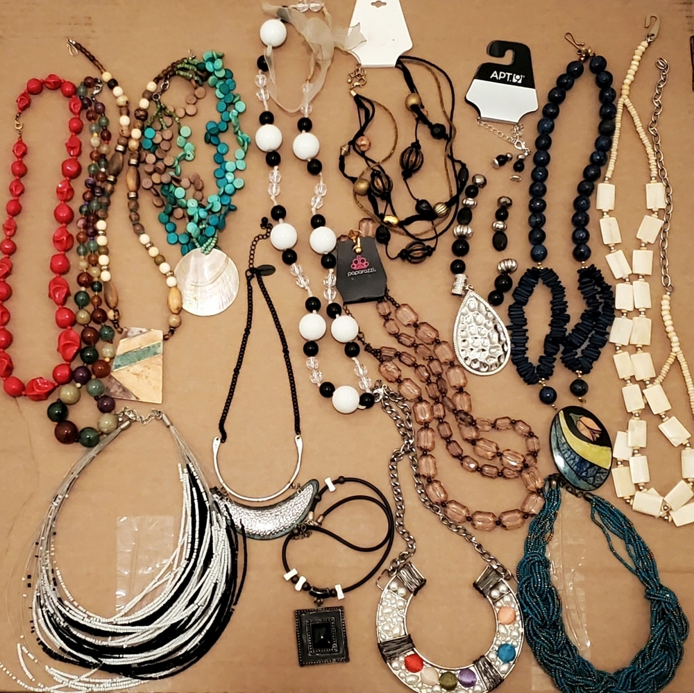 15 Piece Jewelry Lot